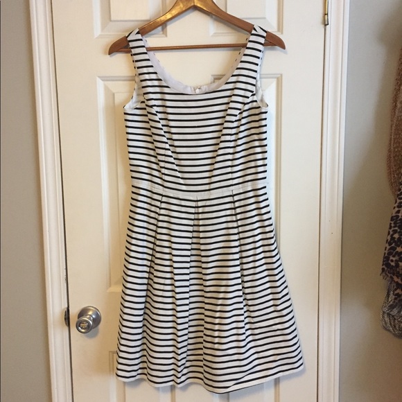 Dresses & Skirts - Tiana B. striped dress